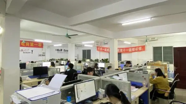 Men's Summer Casual Golf Uniform for Polo T-Shirt High Quality Short Sleeve Knitted Fabric with Lapel Embroidery New Design