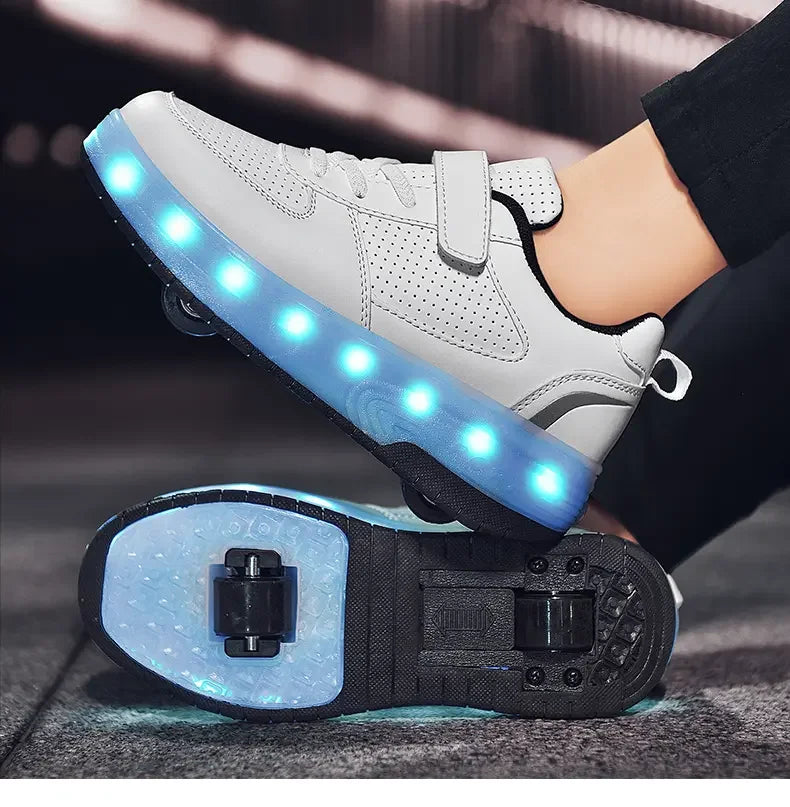 Children's Roller Skating Shoes New Kids Shining Shoes LED Girls Sneakers Free Shipping Outdoor Boys Sports Tennis Shoes