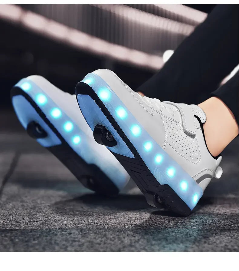 Children's Roller Skating Shoes New Kids Shining Shoes LED Girls Sneakers Free Shipping Outdoor Boys Sports Tennis Shoes